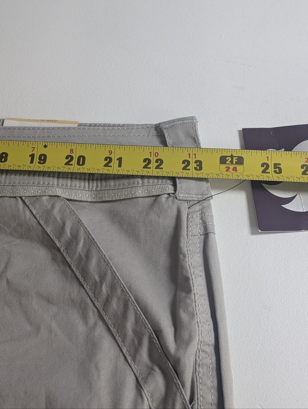 Gloria Vanderbilt Roll Up Cropped Cargo Capris Size 24 W Khaki Cuffed Hem new - Picture 13 of 16